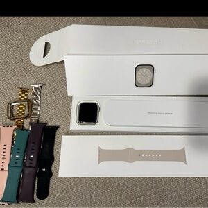 Apple Watch Series 8- GPS
Color starlight